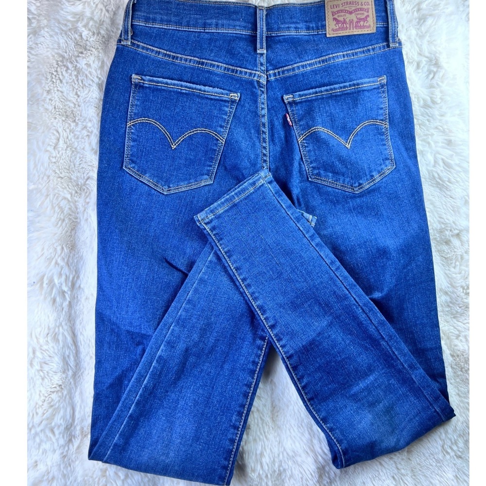 Levis 720 High Rise Super Skinny Jeans Womens 29 Medium Wash Blue Denim. A23